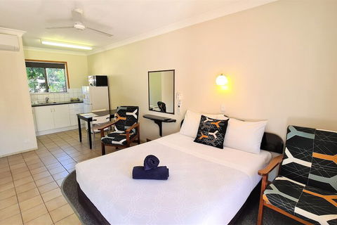 Paradise Court Holiday Units - Accommodation Bookings 6