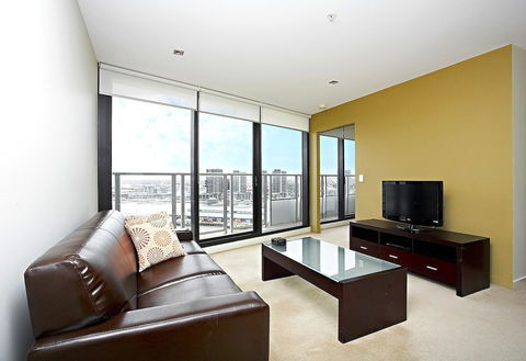 Astra Apartments - Docklands - Accommodation Bookings 6