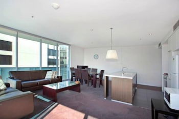Astra Apartments - St Kilda Rd - Accommodation Bookings 6