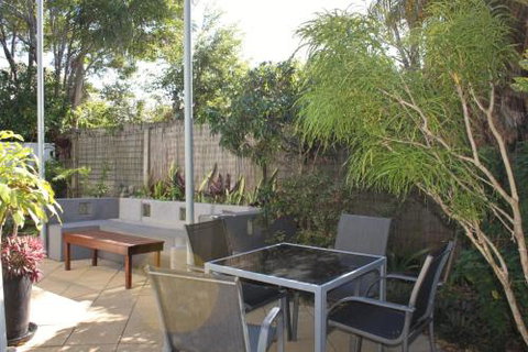 A Beautiful Flat - Accommodation Bookings 3