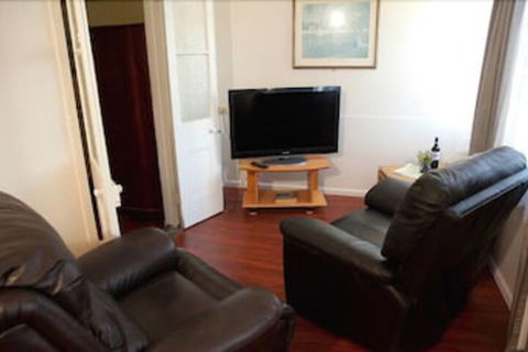 Strand Motel - Accommodation Bookings 6
