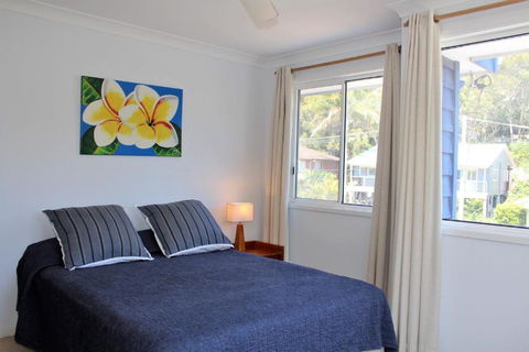 At WAVERIDER 2 - Accommodation Bookings 3