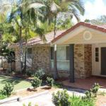 FRANGIPANI BEACH HOUSE PET FRIENDLY 22 Belbourie Cres Boomerang Beach - Accommodation Bookings 0