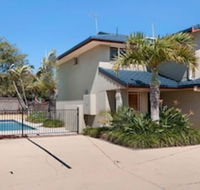 Casuarina 1