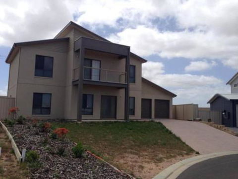 Relax On Par - Accommodation Bookings 6