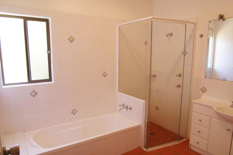 Cooinda 17 Dulconghi Street - Accommodation Bookings 4