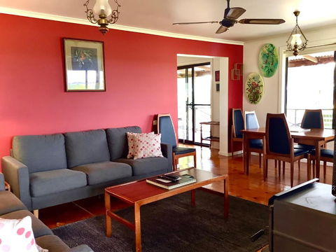 Gilgraves Vineyard Farmstay - Accommodation Bookings 3