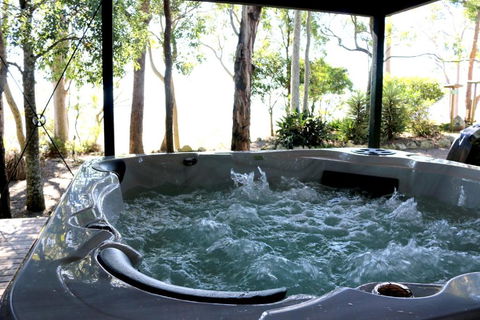 Valley View Luxury Retreat - Accommodation Bookings 2
