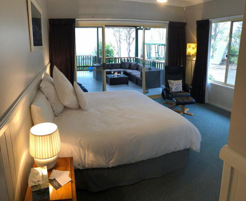Valley View Luxury Retreat - Accommodation Bookings 4