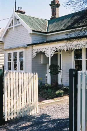 Eyre House - Accommodation Bookings 5