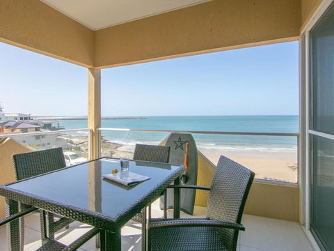 Avalon 3 Views To Die For Across The Road From Convent Beach - Accommodation Bookings 6