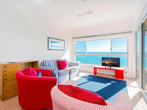 Avalon 4 Right Across The Road From Convent Beach Uninterrupted Views - Accommodation Bookings 5