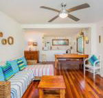Pacifica 2 Opposite the beach at Brooms Head - Accommodation Bookings