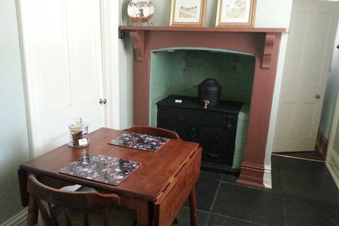 Burra Railway Station Bed & Breakfast - Accommodation Bookings 7
