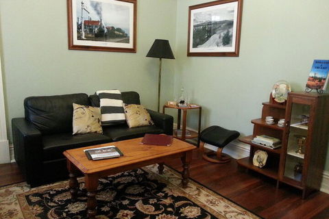 Burra Railway Station Bed & Breakfast - Accommodation Bookings 4