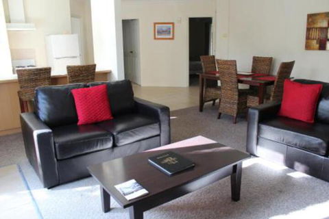 Golden Rivers Holiday Apartments - Accommodation Bookings 7