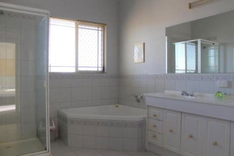 Golden Rivers Holiday Apartments - Accommodation Bookings 2