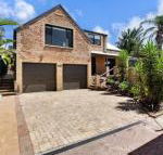 Salt Wood Cabin style retreat - Accommodation Bookings