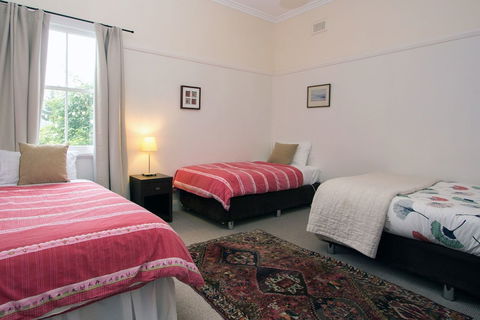 Lone Pine Farmhouse - Accommodation Bookings 5