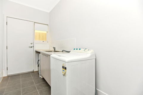 Avaya Sellicks Beachfront Getaway WiFi - Accommodation Bookings 3