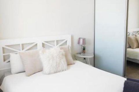 Stunning Liverpool 2Bed 2Bath Apartment With Breathtaking Views! 1 Month Stays Available - Accommodation Bookings 4