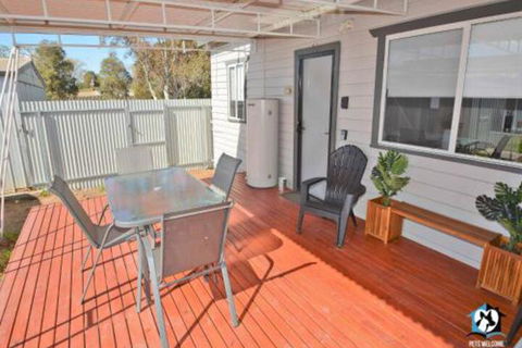Just Renovated 2BR Cottage In Heart Of Wentworth - Accommodation Bookings 1