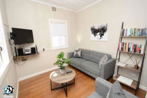 Just Renovated 2BR Cottage In Heart Of Wentworth - Accommodation Bookings 5