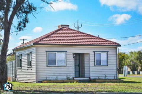 Just Renovated 2BR Cottage In Heart Of Wentworth - Accommodation Bookings 3