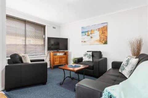 Elkie Villa 2 Bedroom Unit Burnie - Accommodation Bookings 3