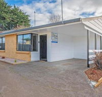 Elkie Villa 2 Bedroom Unit Burnie - Accommodation Bookings