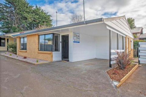 Elkie Villa 2 Bedroom Unit Burnie - Accommodation Bookings 0