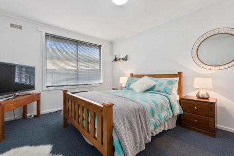 Elkie Villa 2 Bedroom Unit Burnie - Accommodation Bookings 2