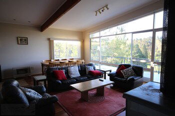 Fairways Close - Accommodation Bookings 6