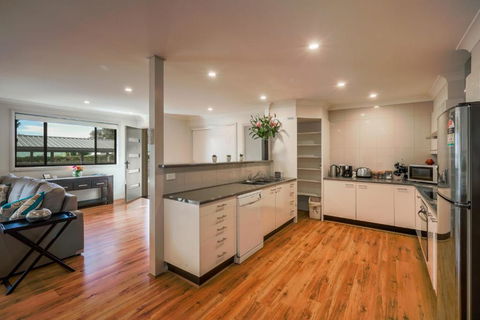 Apartments On Allingham - Accommodation Bookings 3