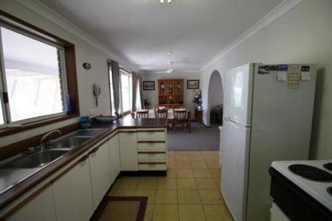 Gerrys Waterfront - Accommodation Bookings 4