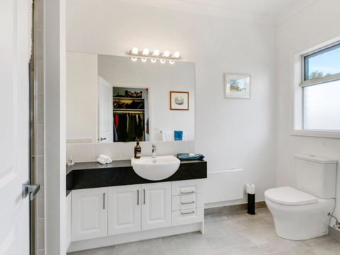 Venice On The Beach - Accommodation Bookings 5