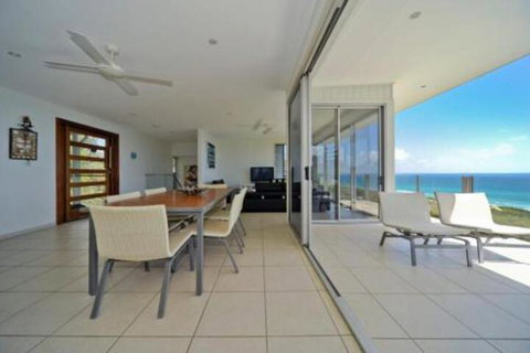 Oceanside 3 Bedrooms - Accommodation Bookings 0