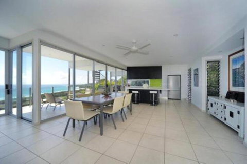 Oceanside 3 Bedrooms - Accommodation Bookings 2