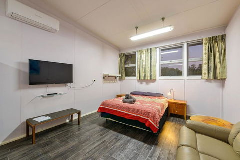 Getaway Villas Unit 38 10 2 Bedroom Self Contained Accommodation - Accommodation Bookings 6
