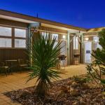 Getaway Villas Unit 38 11 1 Bedroom Self Contained Accommodation - Accommodation Bookings 1