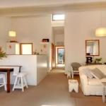 Gibraltar Getaway Cute Comfortable & Close To Town - Accommodation Bookings 1