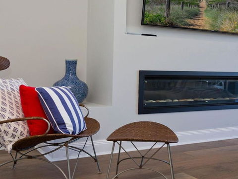 Dayz Dreamin Pool Gas Fireplace & Beachfront - Accommodation Bookings 1