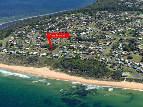 Dayz Dreamin Pool Gas Fireplace & Beachfront - Accommodation Bookings 2