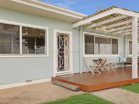 Ocean Blue Apartment One Oceanfront Apartment - Accommodation Bookings 3