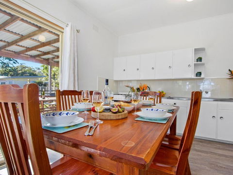 Beach Escape At Currarong Basic Family Accommodation - Accommodation Bookings 3