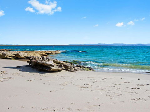 Beach Escape At Currarong Basic Family Accommodation - Accommodation Bookings 2