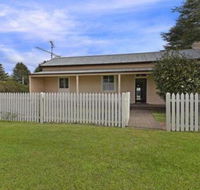 Station Masters Cottage classic quaint  nostalgia - Accommodation Bookings