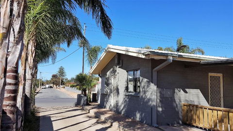 The Good Life - Accommodation Bookings 1