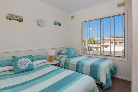 Jamaica Holiday Units - Accommodation Bookings 3