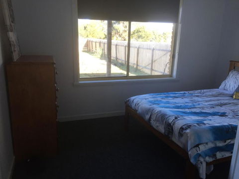 At HOME On HOLMES - Accommodation Bookings 3